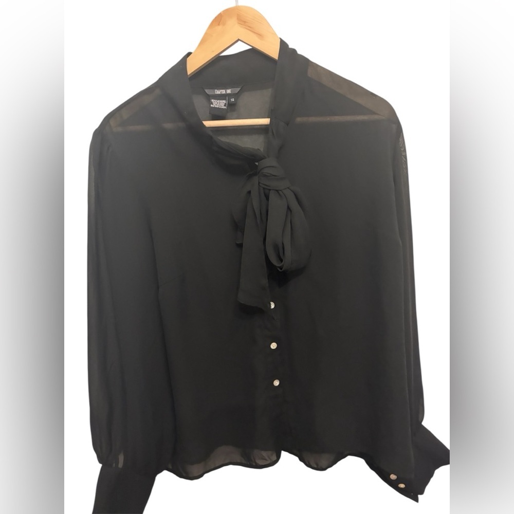 Chapter Elegant Black Tie-Neck Blouse